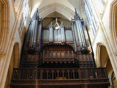 orgue de sainte-clothilde.jpg